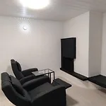 Ketunpesae Puijolla * Kuopio